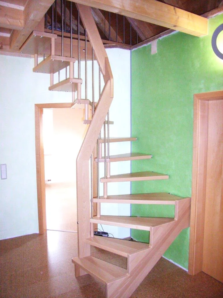 Bestandstreppe aus Buche im Altbau