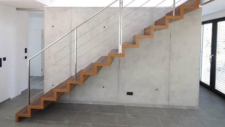 Treppenanlage mit faltwerktreppe holz