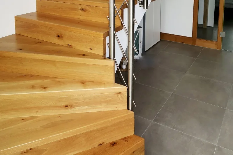 Treppenanlage mit raumspartreppe stufen